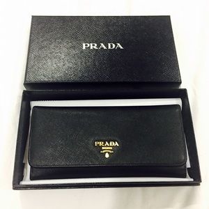 Authentic Prada Saffiano Wallet - Mint Condition