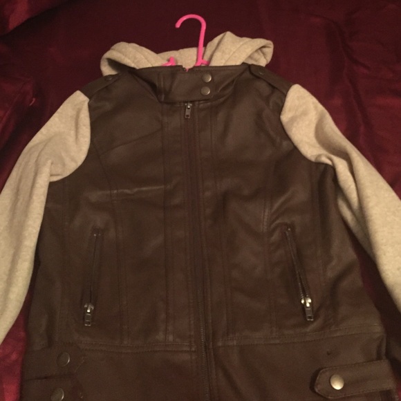 brown and tan jacket - Picture 1 of 2