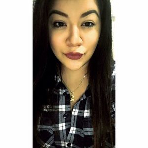 Meet your Posher, Alexis