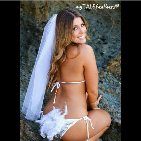 Booty Poof Bride Bachelorette Hens Party