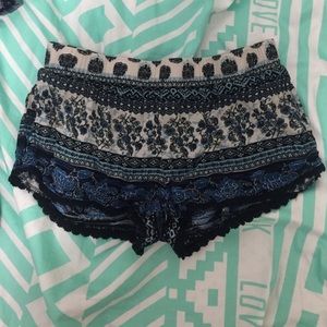 Ruffle shorts