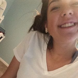 Meet your Posher, Larkin