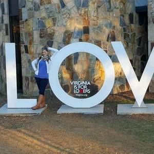 Meet your Posher, Angela