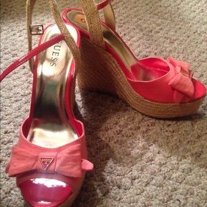 Size 9m pink and tan Guess wedge heels!