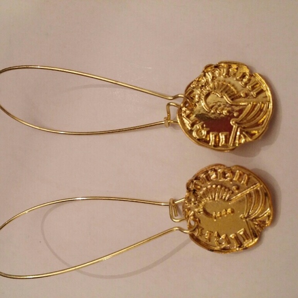 Gold earrings