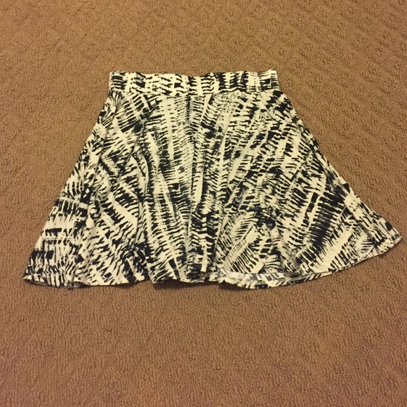 skater short skirt