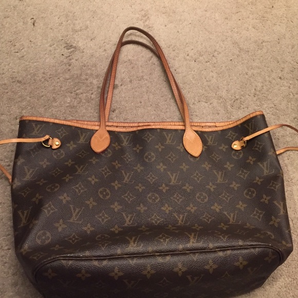 **SOLD*** Authentic Louis Vuitton Neverfull MM