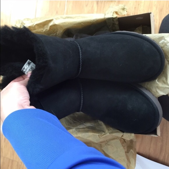 UGG authentic Bailey bow knit mini boots Sz 7 new - Picture 2 of 4