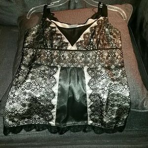 Ann Taylor black/cream strap lace blouse- size 4P
