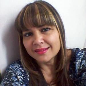 Meet your Posher, Yadira e.