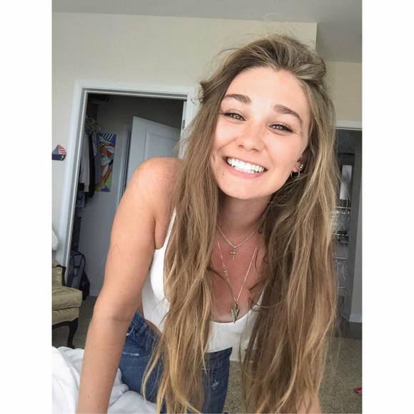 Meet your Posher, Sarah - Picture 1 of 1