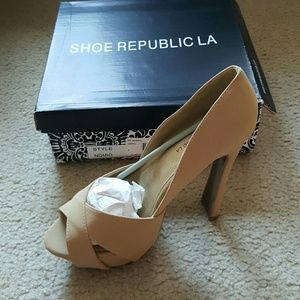 New Size 7.5  Heels