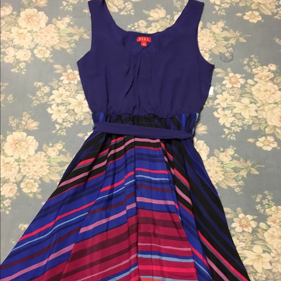 Elle Dresses & Skirts - NWOT Elle dress.