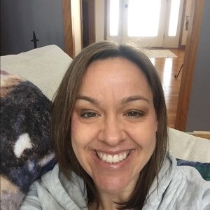 Meet your Posher, Angie