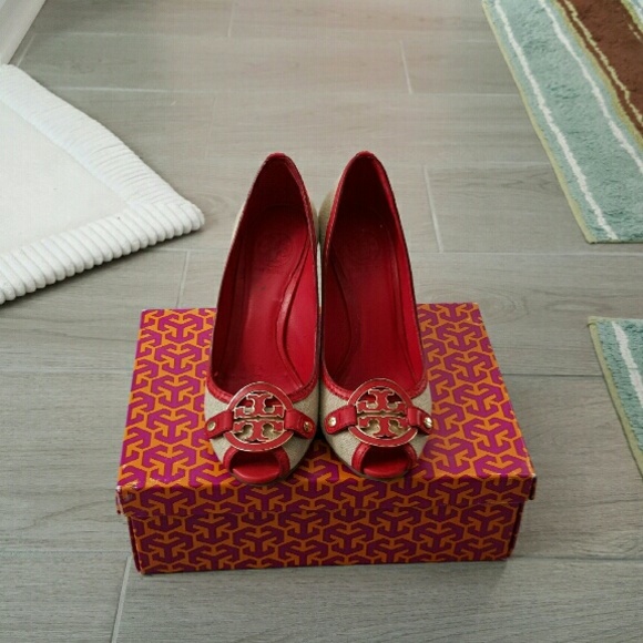Tory Burch Wedges Red and Tan Gorgeous Great Condi
