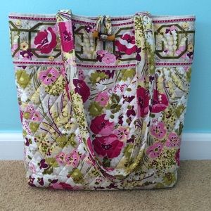 Vera Bradley Tote 🌸