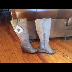 Paige Wedge FRYE boots