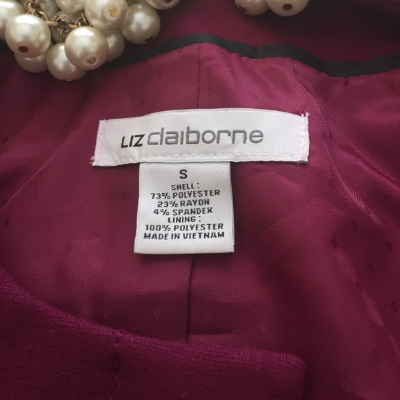 Classy Liz Claiborne maroon blazer - Picture 2 of 4
