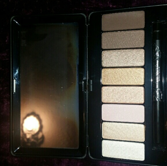 Kat Von D Other - 🔴SOLD🔴 KVD True Romance SAINT palette