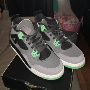 Air Jordan's 4 retro