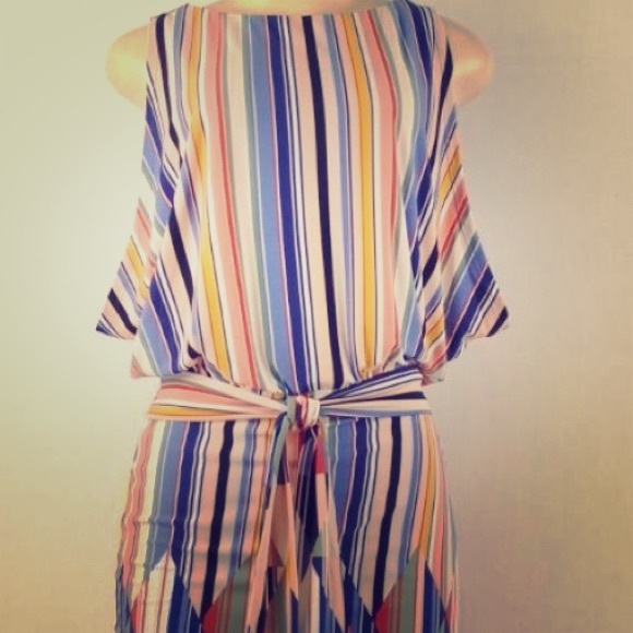 NWT!Jessica Simpson sleeveless multi-colored dress