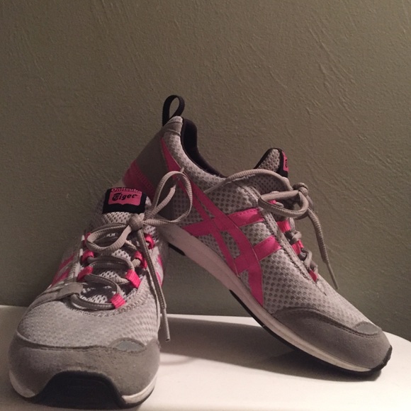 Women's pink and grey Onitsuka Tigers
