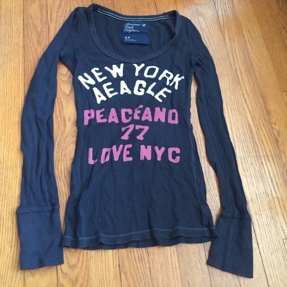 American eagle waffle knit shirt