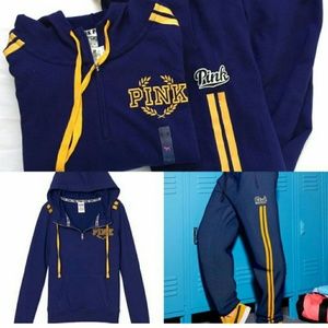 Dark blue campus pant with half zip pullover
