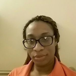 Meet your Posher, Tia