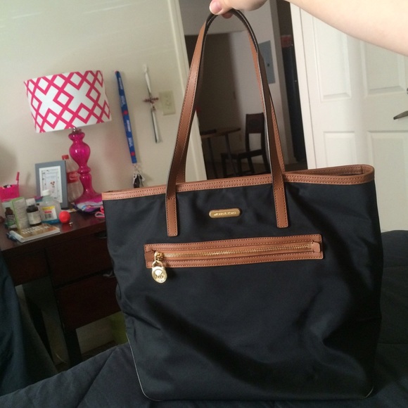 Michael Kors tote