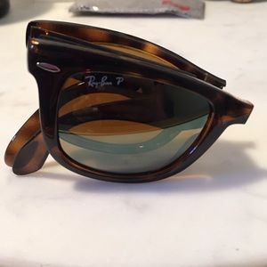 Ray-Ban Wayfarer Folding Classic Sunglasses P