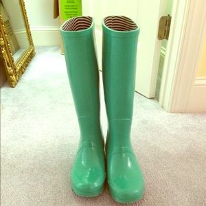 Women's rain boots
