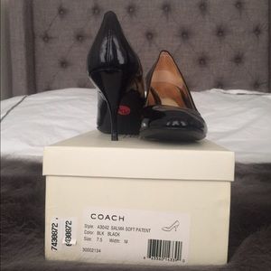Coach Salma BLK Patent pump 7.5 NIB
