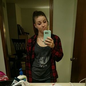 Meet your Posher, Avery