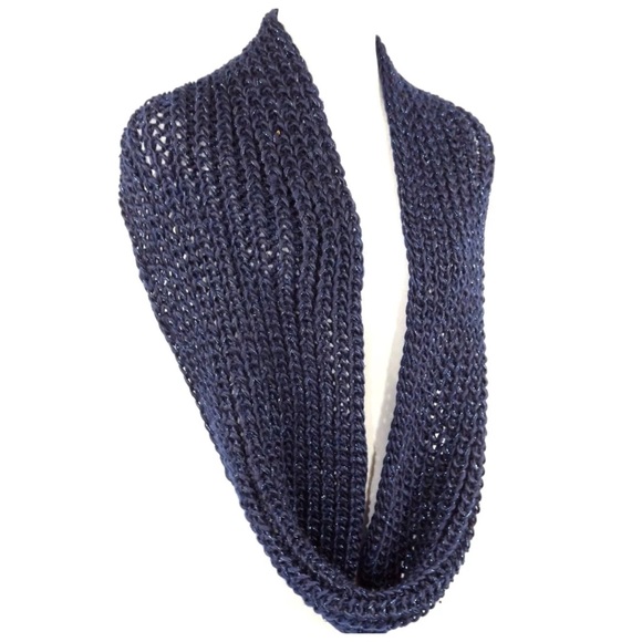 B118 Chunky Navy Blue Metallic Infinity Scarf - Picture 3 of 4