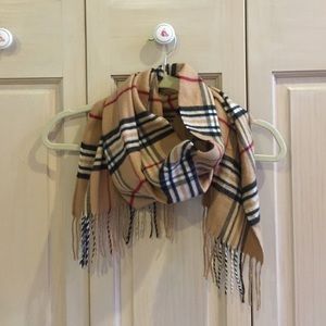 Cashmink by V. FRAAS Plaid Scarf