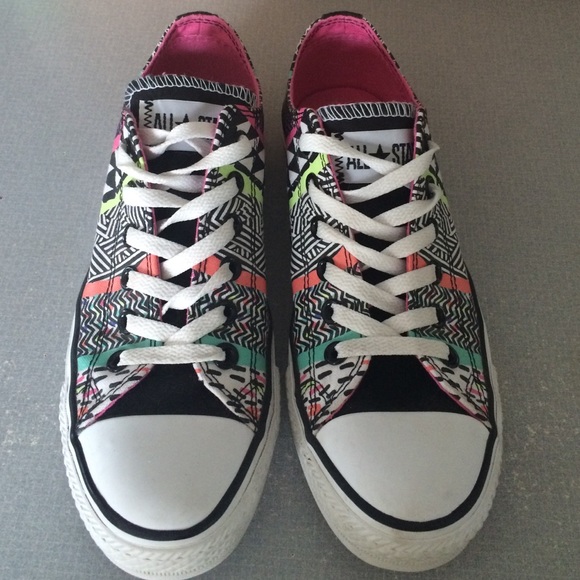 Colorful Tribal Print Women's Converse