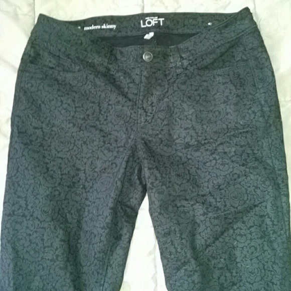 Floral design Ann Taylor skinny slacks