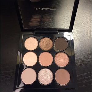 MAC 9X Eyeshadow Palette