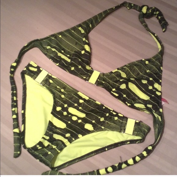 Sold📍Super hot bikini!