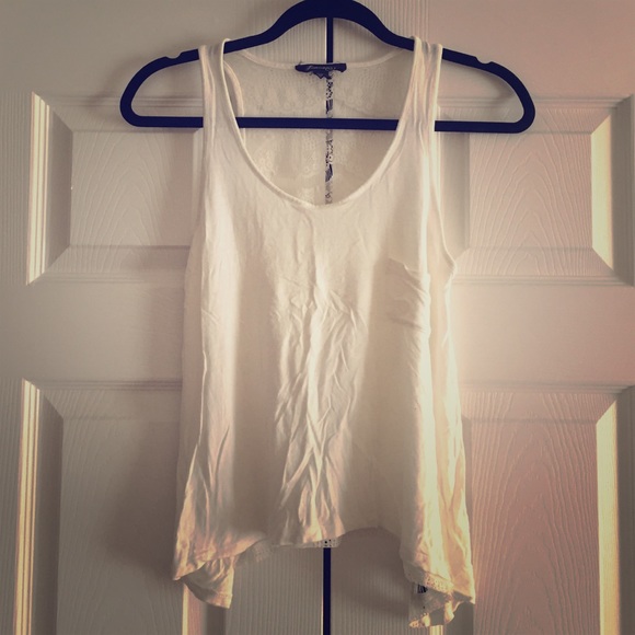 Forever 21 white loose fitting crop top!