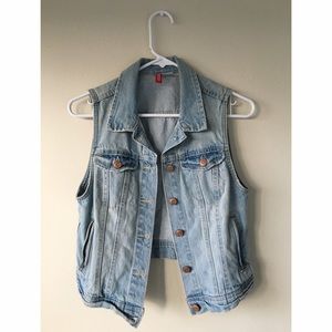 Awesome crop jean vest !!!