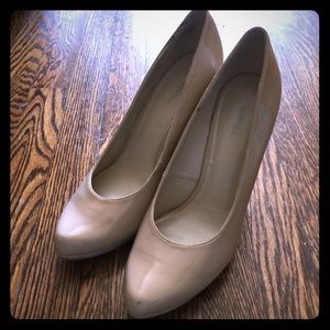 XAppeal size 11 nude pumps