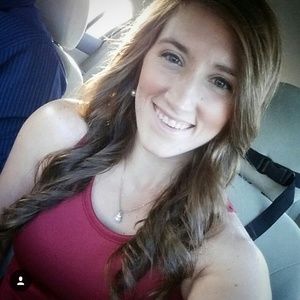 Meet your Posher, Shelli