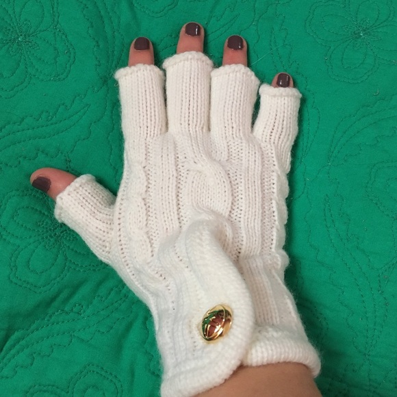 Never been worn Michael Kors fingerless gloves! - Picture 4 of 4