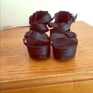 Cute platform sandals with buckles!