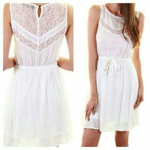 White Dress, Lace Back!