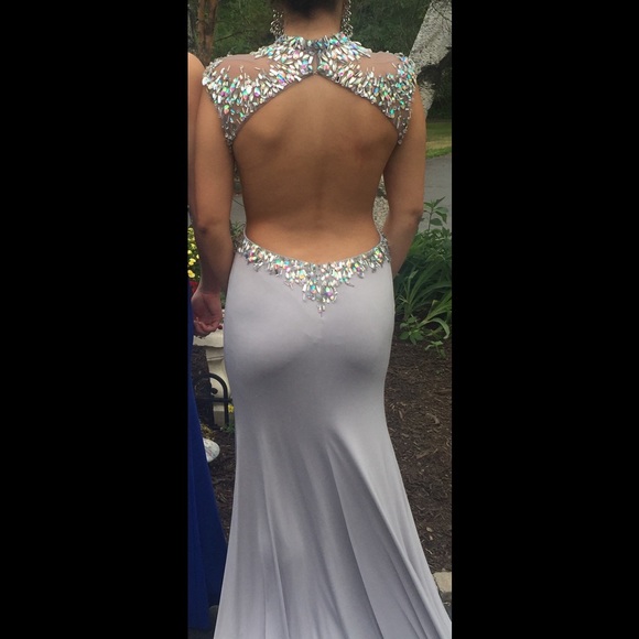 Tony Bowls prom dress - Picture 2 of 4