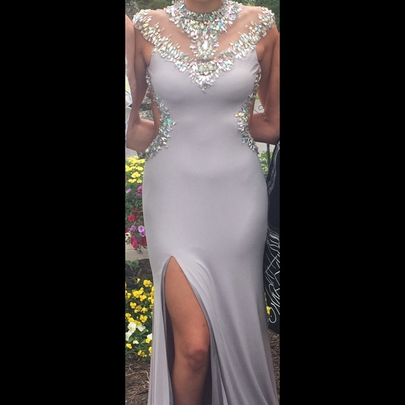 Tony Bowls prom dress - Picture 3 of 4