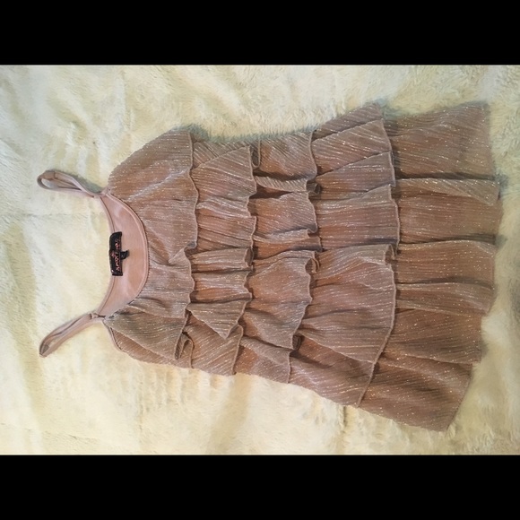 Mauve frilly tank
